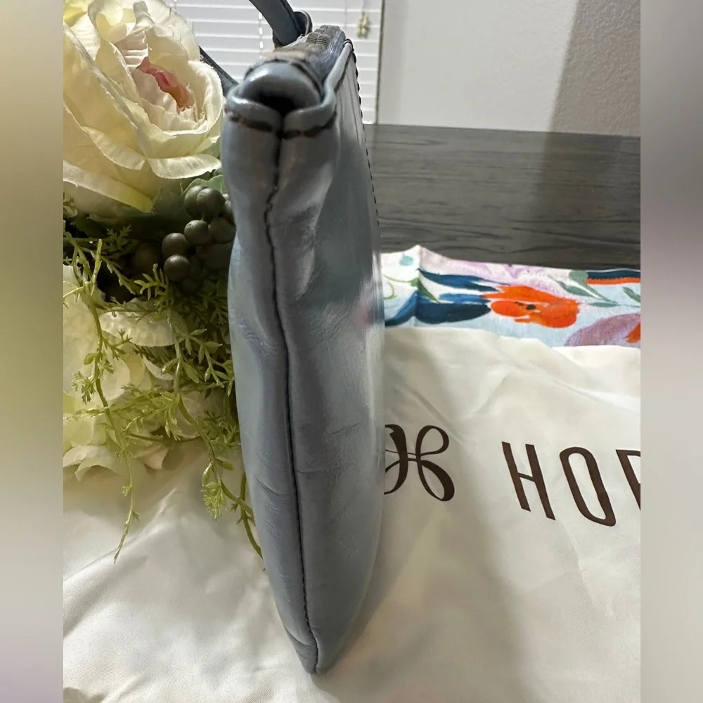 HOBO Blue Wristlet Clutch - Picture 5 of 9